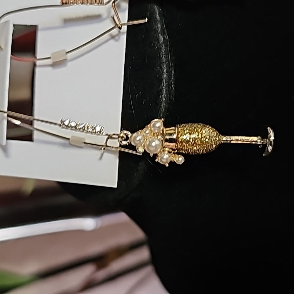 Betsey Johnson Champagne Dangle Earrings - Picture 4 of 16